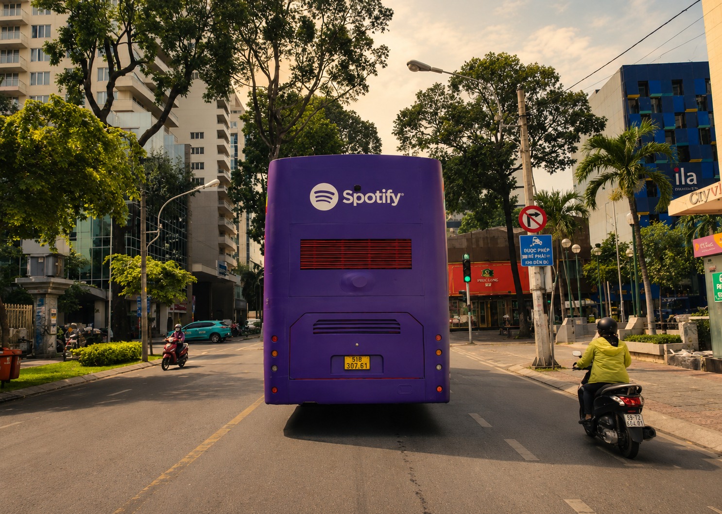 Spotify Wrapped Bus